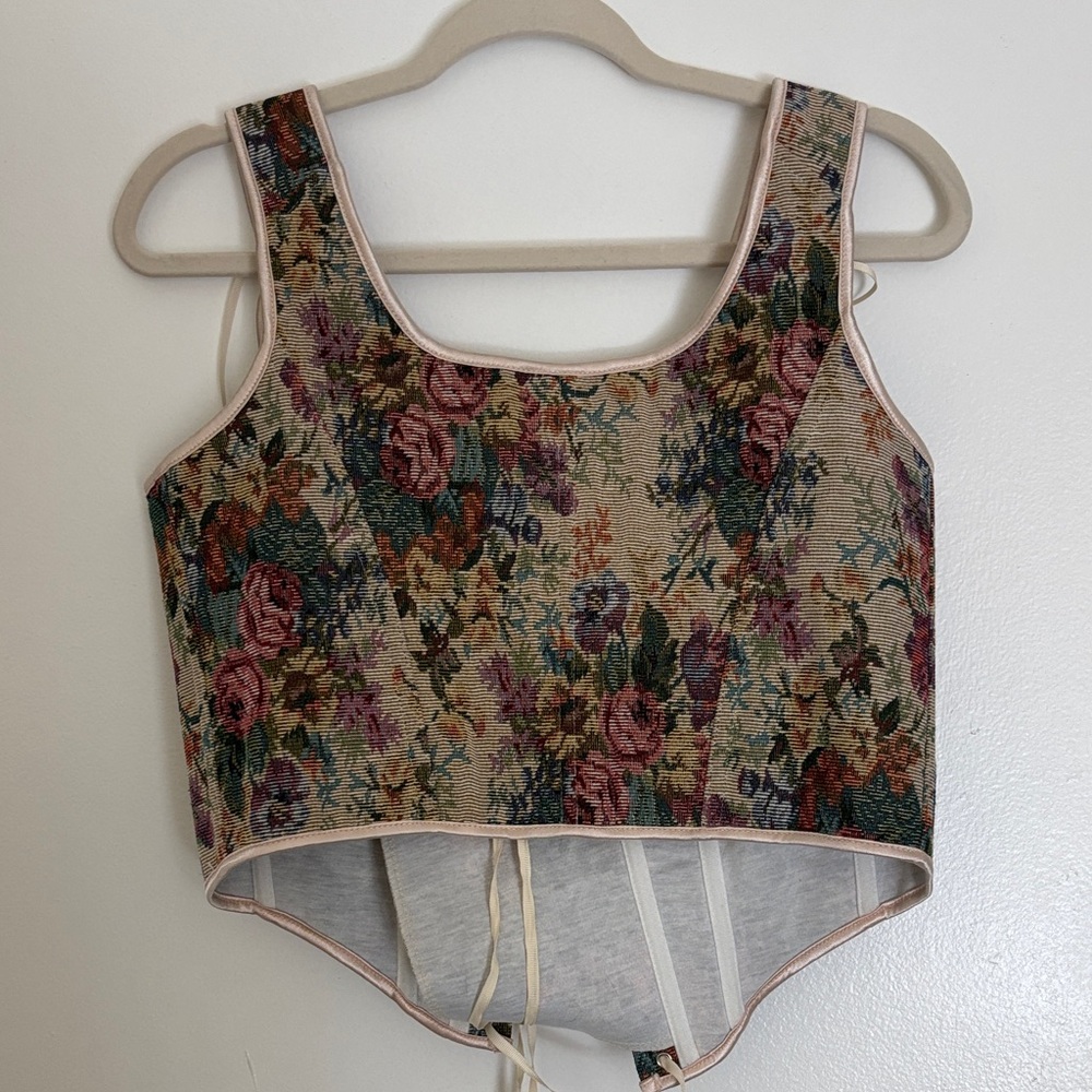 Floral Corset | Renaissance Staple - Picture 5 of 7